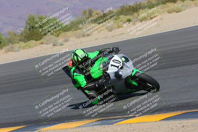 media/Oct-30-2022-CVMA (Sun) [[fb421c3cec]]/Race 10 Supersport Middleweight Shootout/